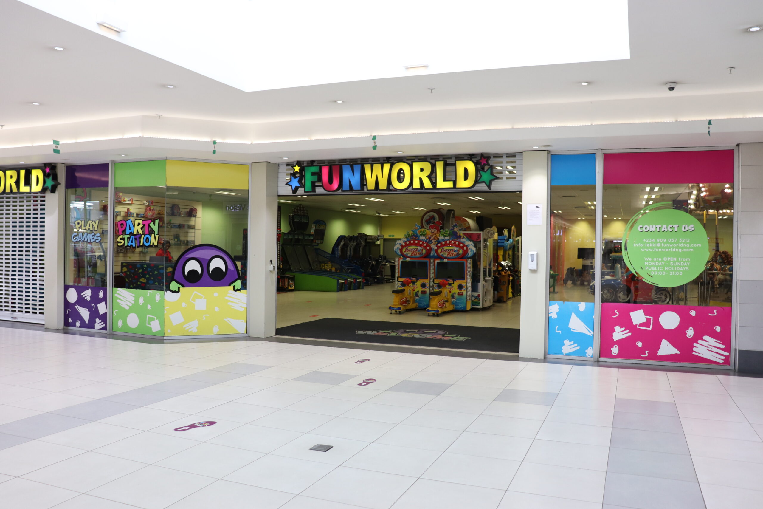 FUNWORLD store_header